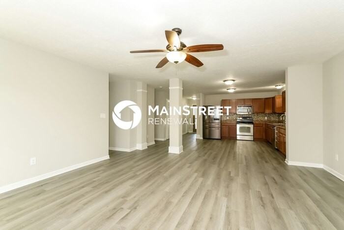 3403 Enclave Ln - Photo 3 of 15