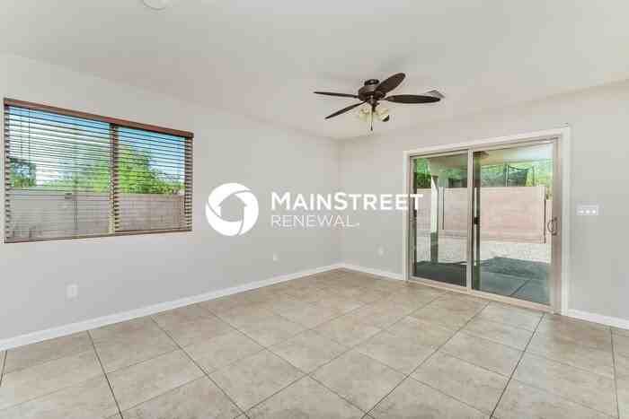 936 W Placita Canalito - Photo 4 of 15