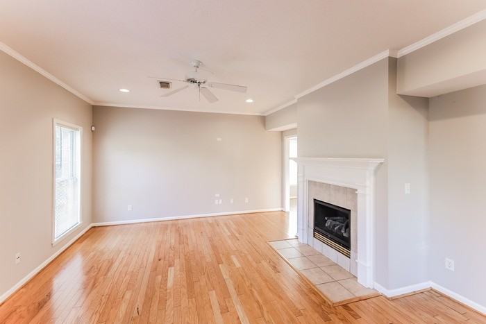 11300 Athena Dr - Photo 6 of 12