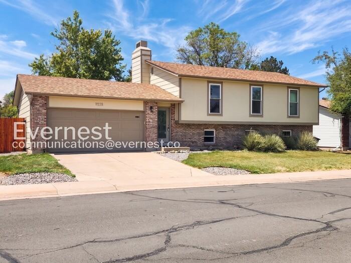 9225 Clermont Dr