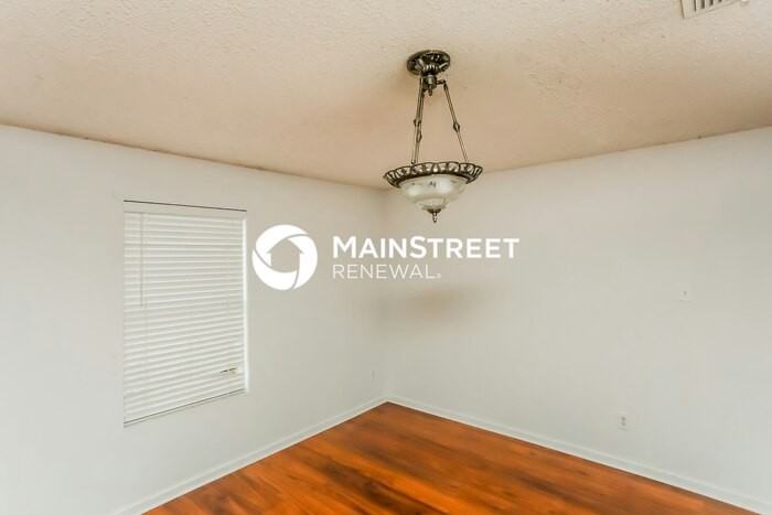 792 Lovern St - Photo 4 of 15