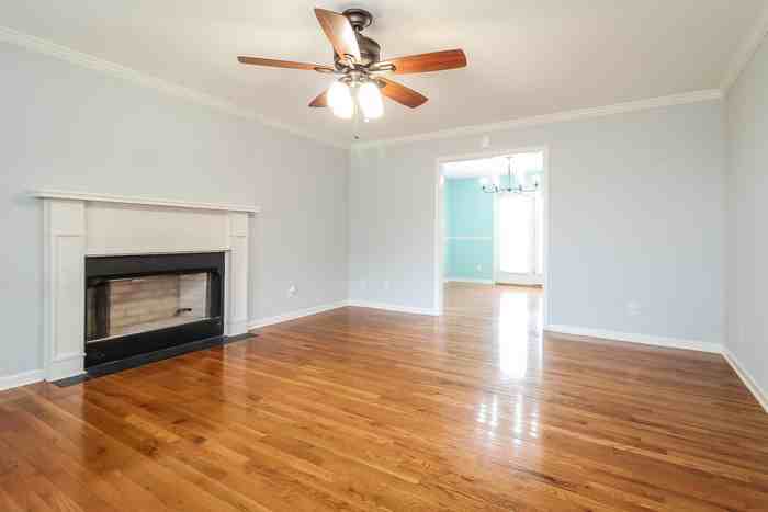 101 Luke Ct - Photo 2 of 10