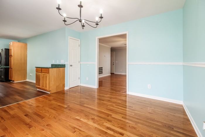 101 Luke Ct - Photo 3 of 10