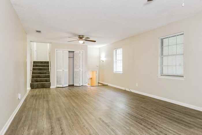 12710 Pleasant View Dr - Photo 6 of 16