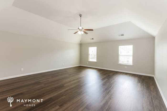 2750 Huntcliffe Dr - Photo 7 of 12