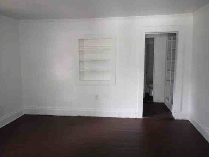 101B Bond St #B - Photo 4 of 5