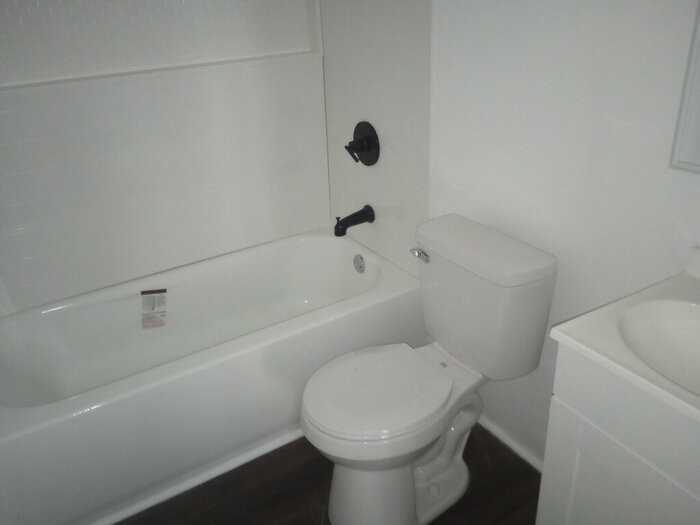 101B Bond St #B - Photo 5 of 5