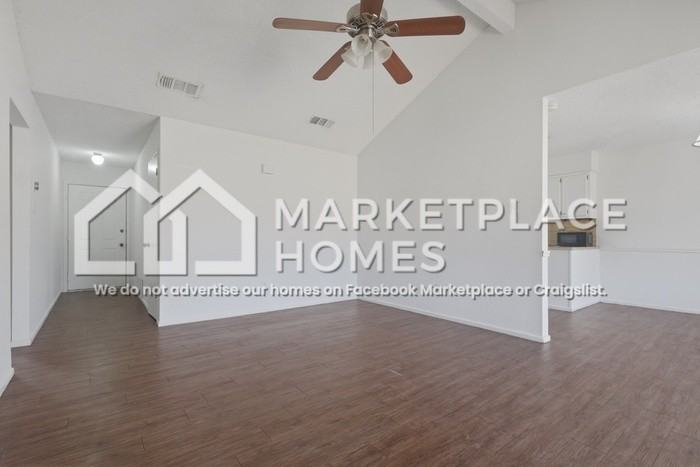 5202 Ric Dr - Photo 4 of 20