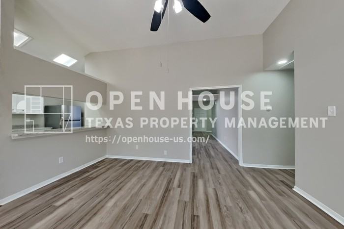 17423 Saxon Dr - Photo 7 of 20
