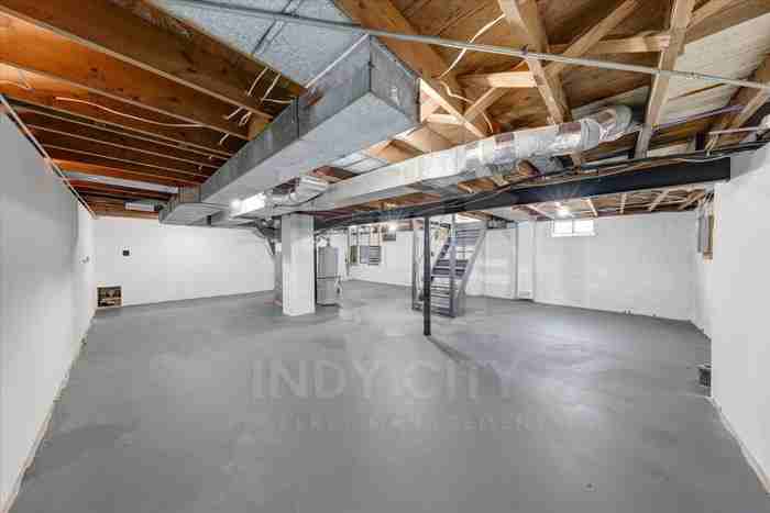 3535 N Oxford St - Photo 3 of 18