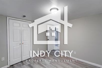 3215 Mars Hill St - Photo 3 of 10