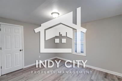 3215 Mars Hill St - Photo 7 of 10