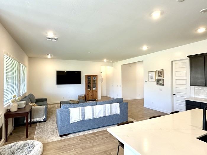 3718 E Gold Mountain Ave - Photo 5 of 25
