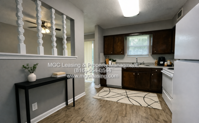 10213 E 78th St - Photo 3 of 15