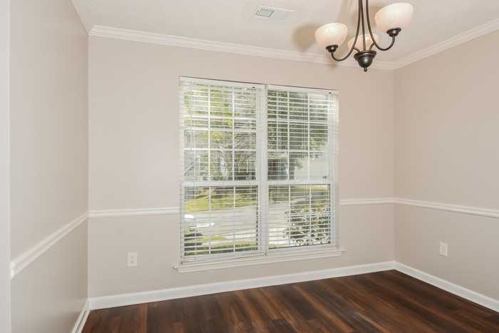 1350 Ambercrest Way - Photo 7 of 14