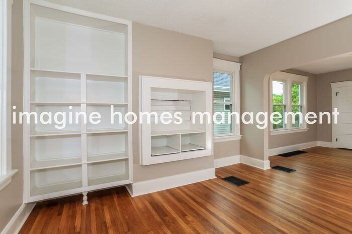 2732 Cox Ln - Photo 5 of 20