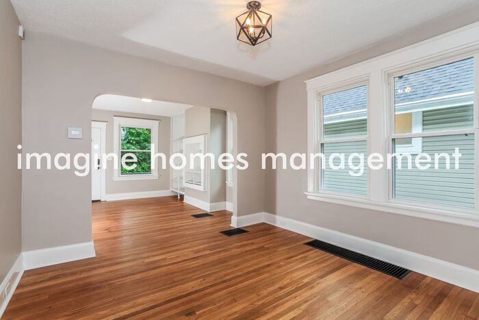 2732 Cox Ln - Photo 7 of 20