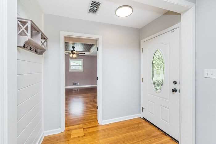 3729 E 57th St - Photo 4 of 28