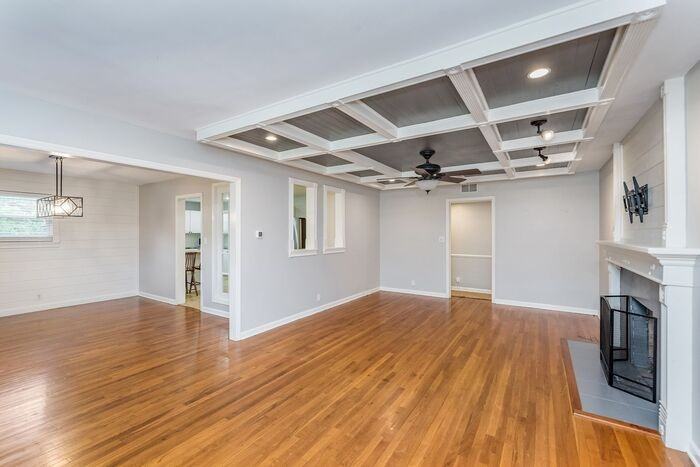3729 E 57th St - Photo 7 of 28