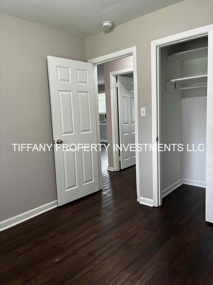 1825 Mountainbrook Dr #1825 - Photo 4 of 11
