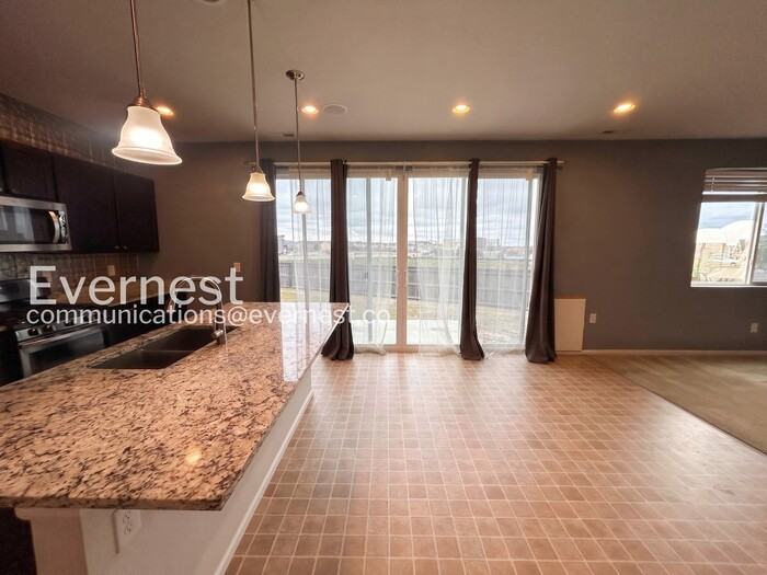 2560 Gobi Dr - Photo 5 of 26