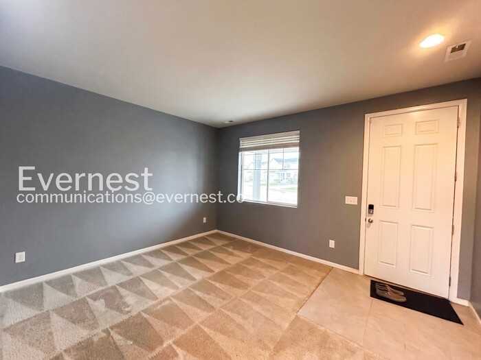 2560 Gobi Dr - Photo 6 of 26