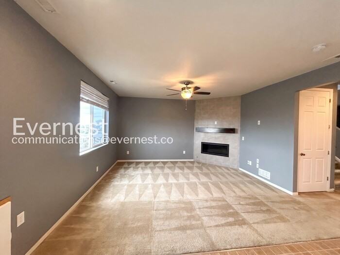 2560 Gobi Dr - Photo 7 of 26