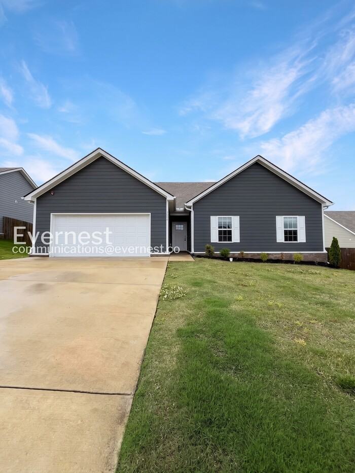 1036 Echo Ridge Rd - Photo 2 of 28