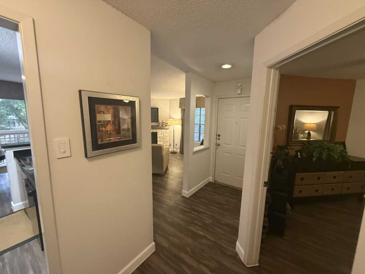 Huebner Oaks - Photo 5 of 20
