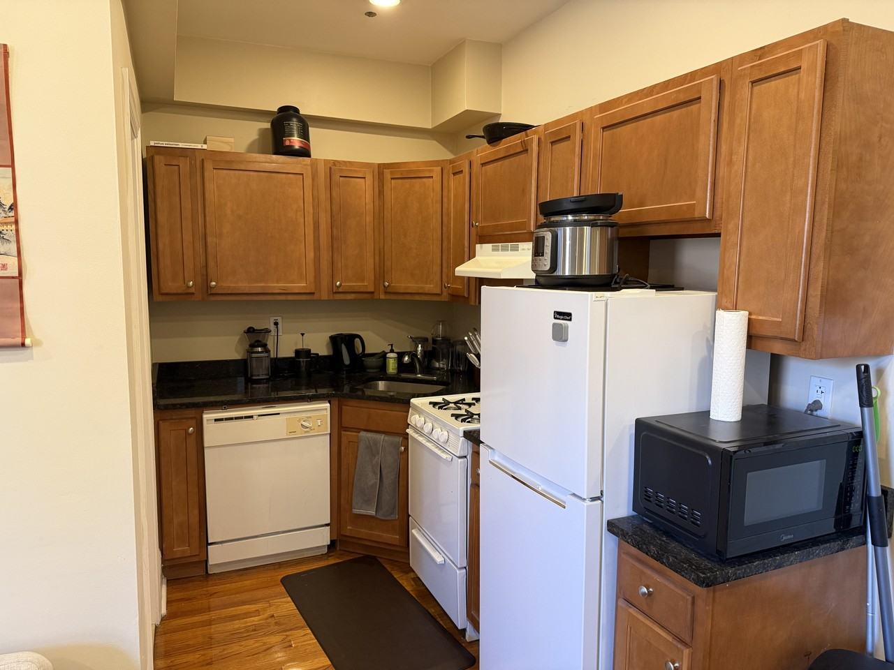 1197 Commonwealth Ave #9 - Photo 6 of 17