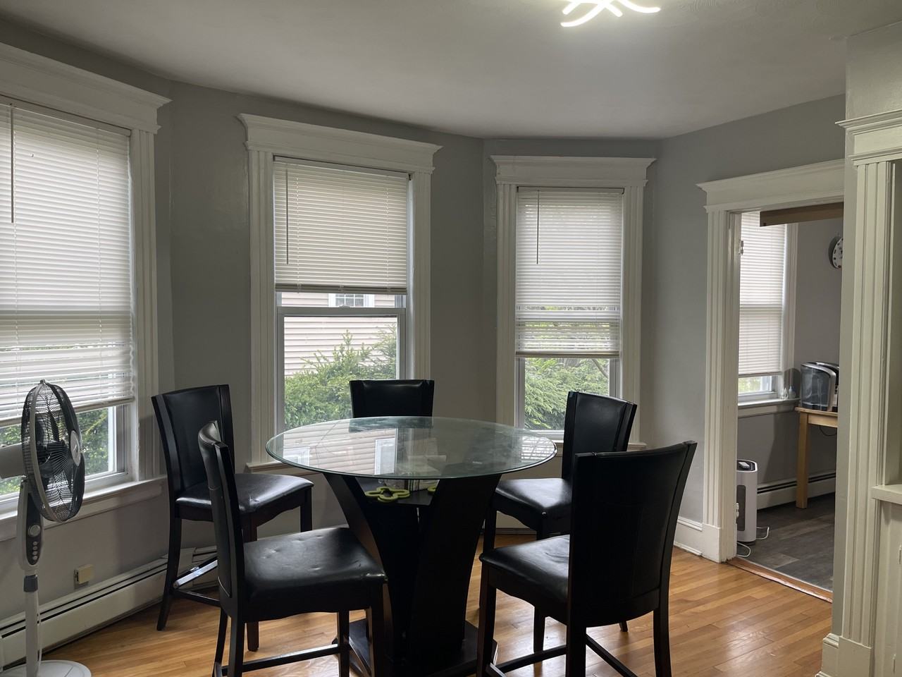 174 Hart St #1 - Photo 3 of 15