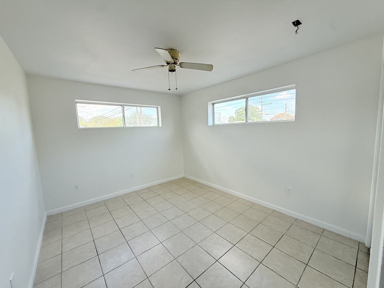 2525 Riverland Dr #103 - Photo 7 of 8
