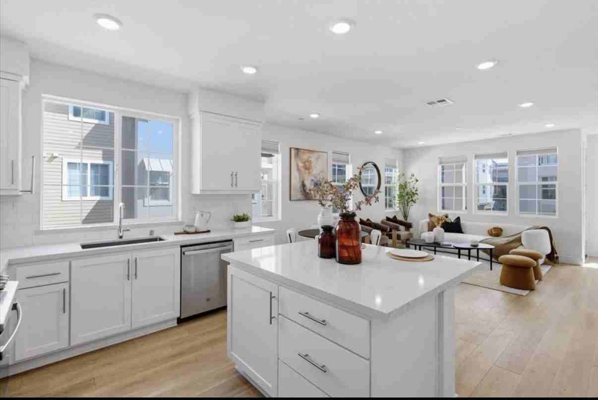 9343 Ocean Park Way #NA - Photo 3 of 10