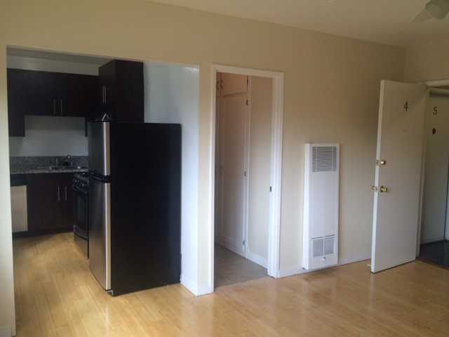 2589 S Sepulveda Blvd #4 - Photo 3 of 9