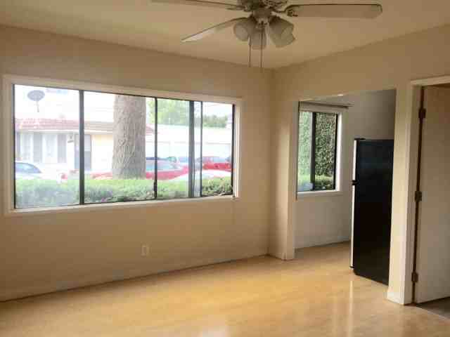 2589 S Sepulveda Blvd #4 - Photo 6 of 9