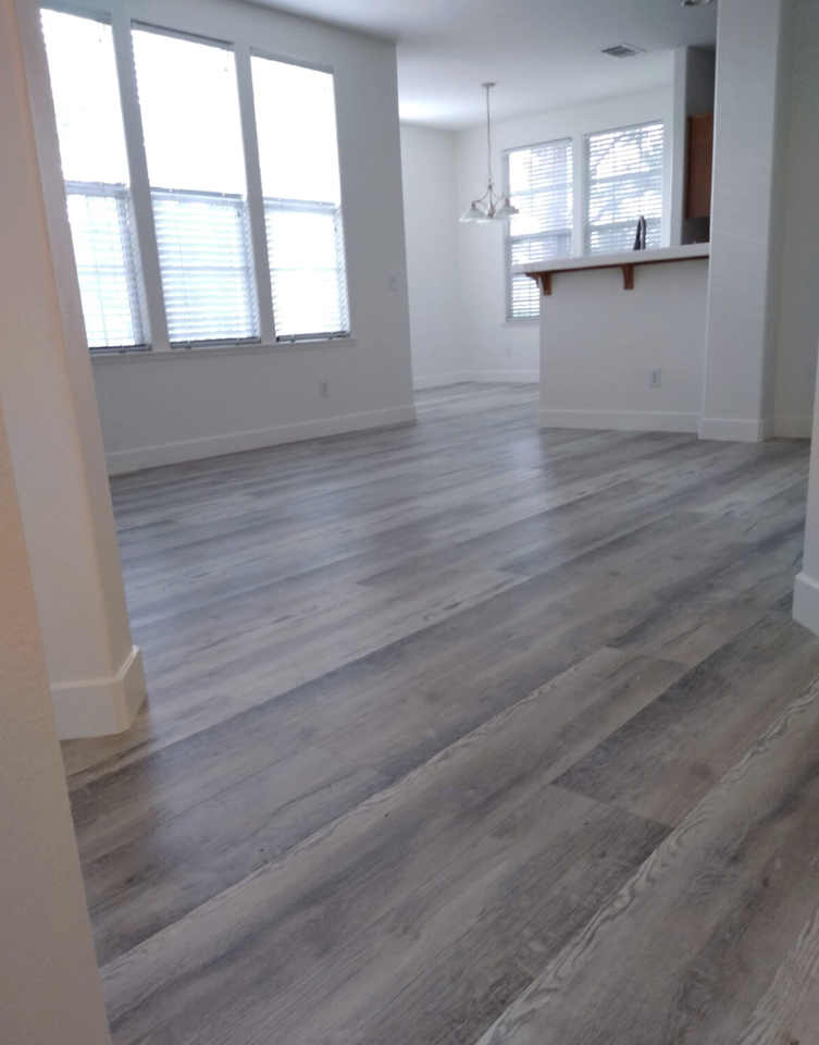 27044 Victoria Ln #103 - Photo 3 of 10