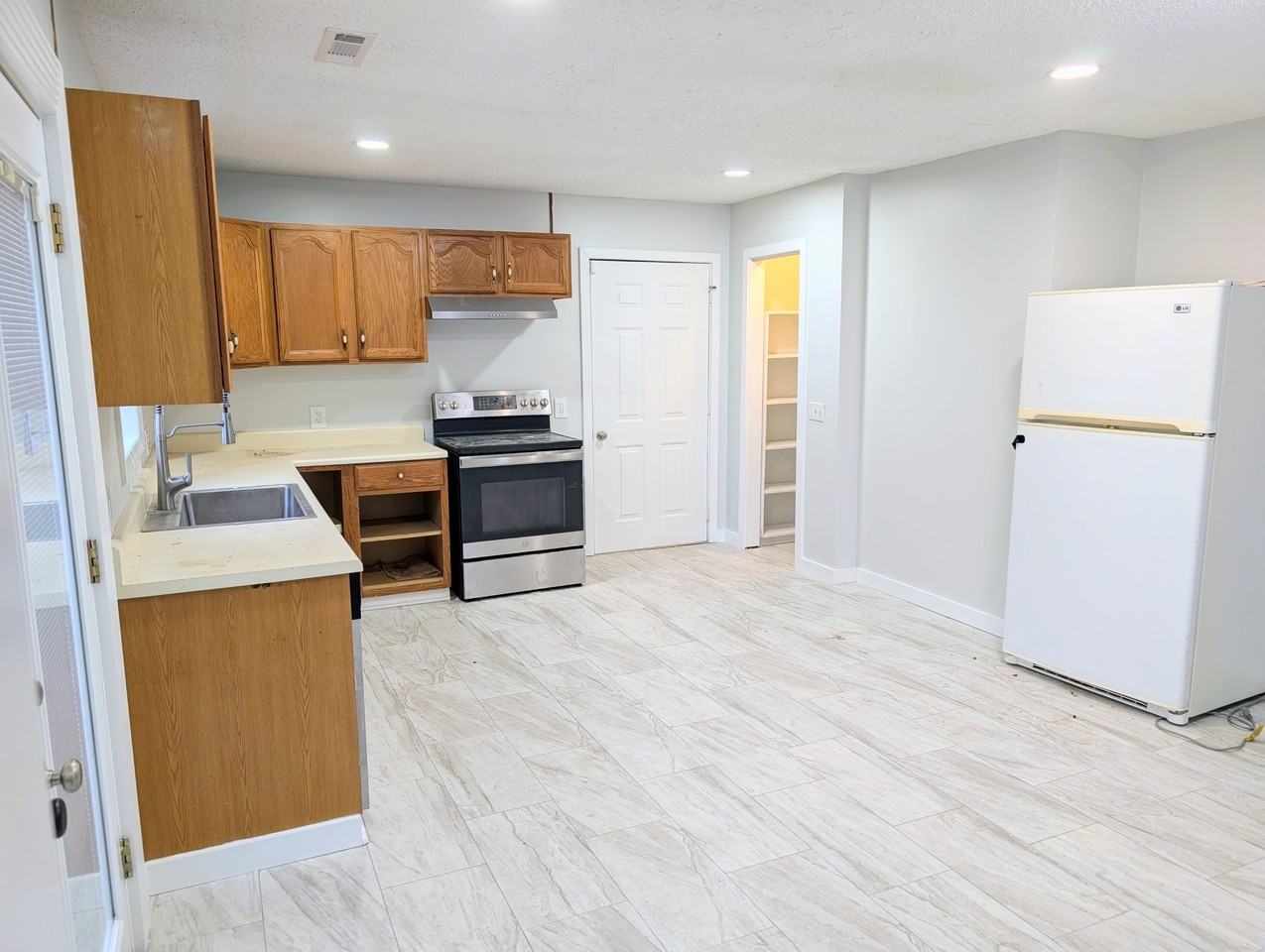 130 Hillside Dr #NA - Photo 6 of 30