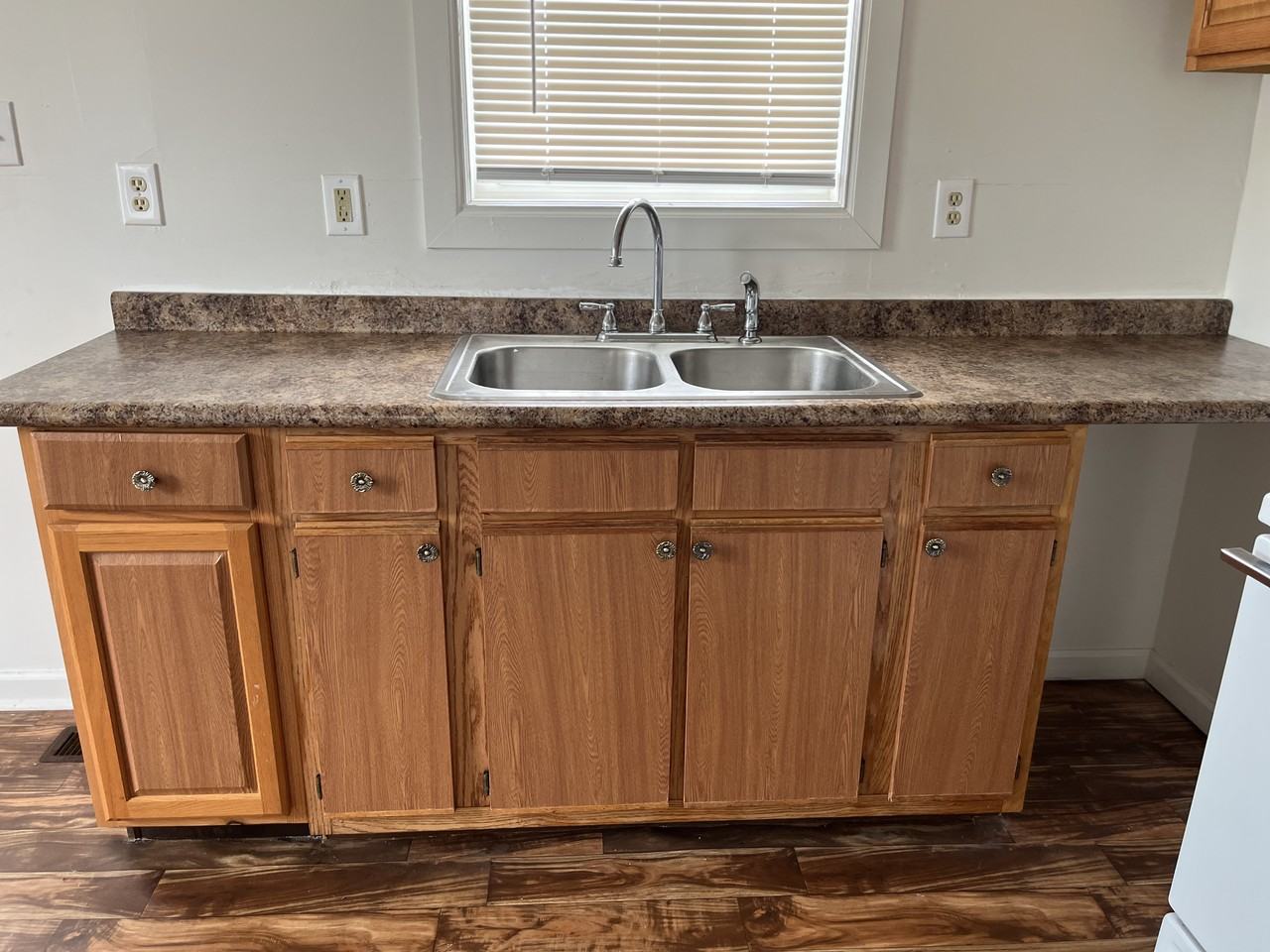 106 Taylor St #NA - Photo 5 of 12