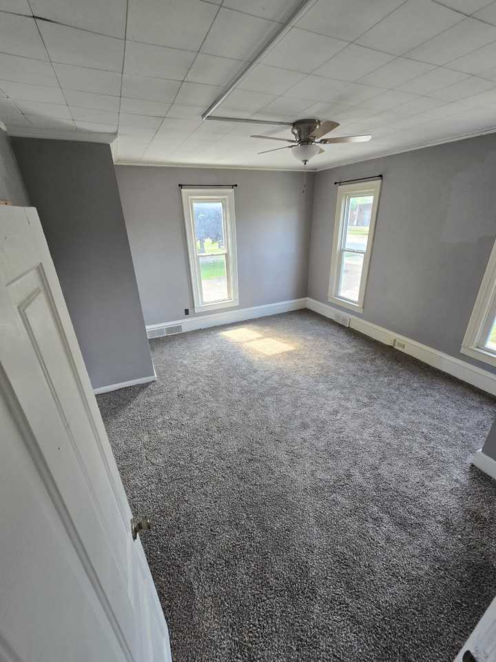 113 W Liberty St #1 - Photo 3 of 16