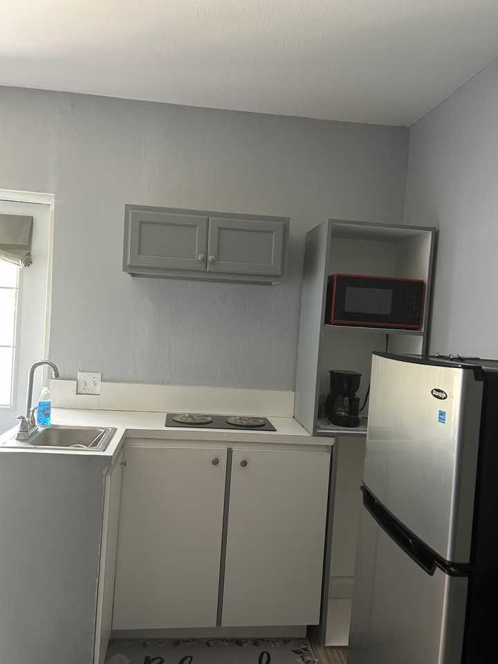 525 Nw Cardinal Dr - Photo 3 of 5