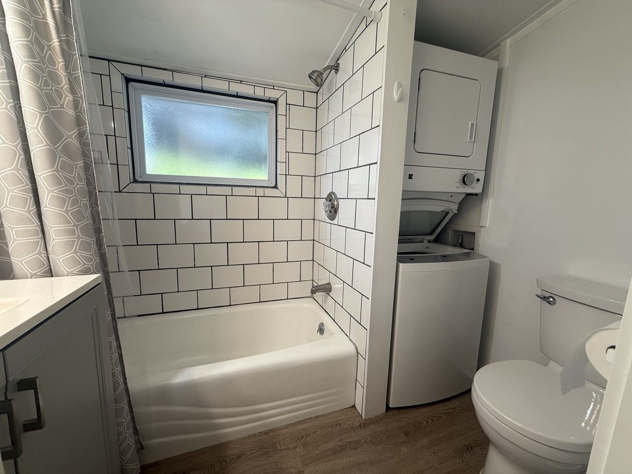 1401 Newton St #1 - Photo 7 of 10