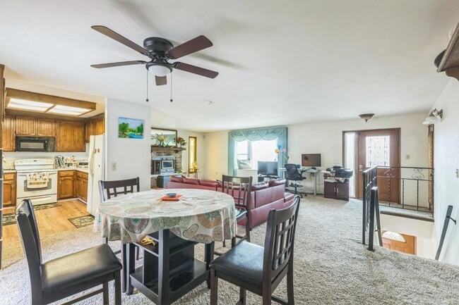 5416 Royal Oaks Dr #NA - Photo 5 of 24