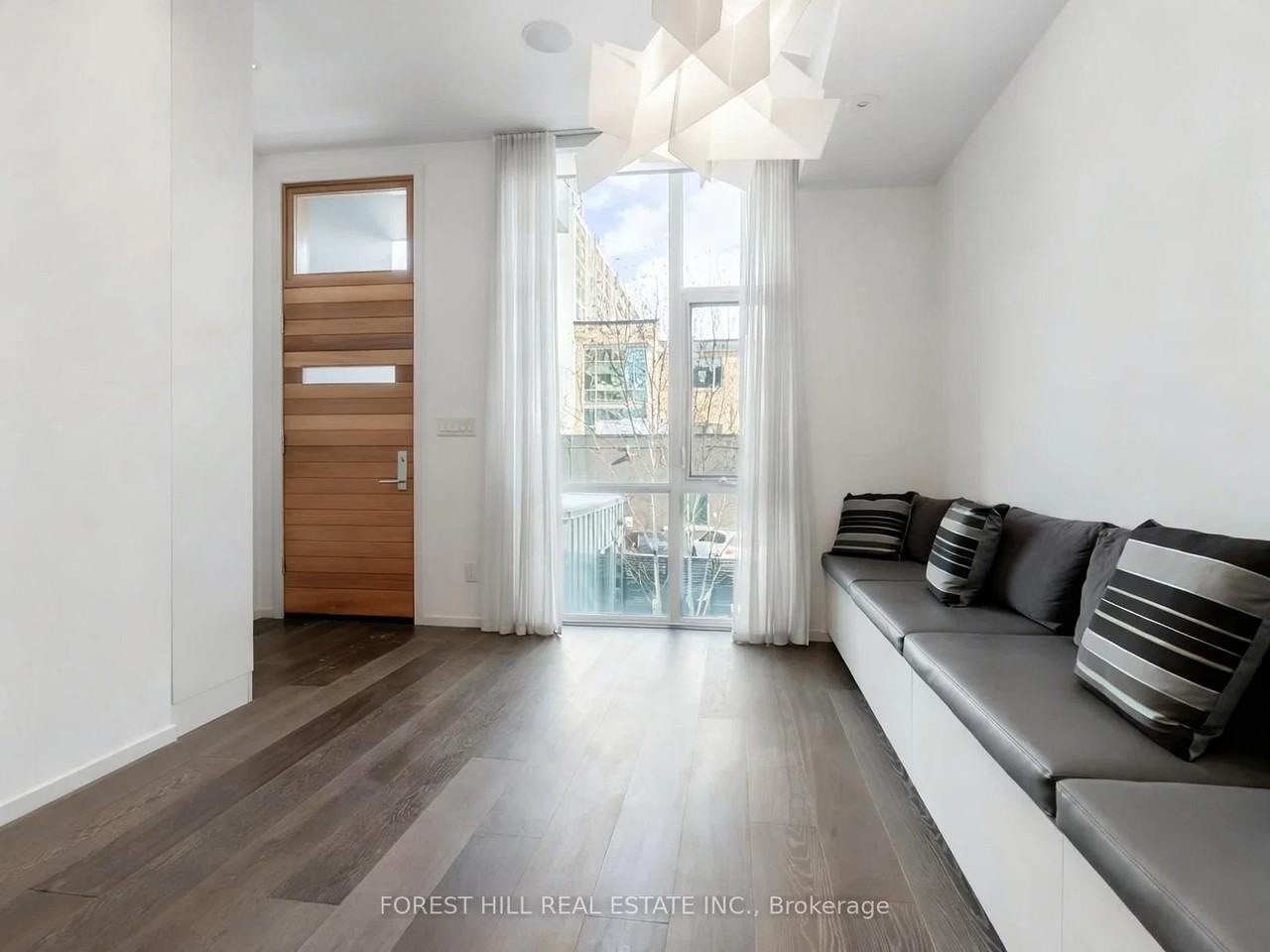 850 Richmond Street West - Photo 4 of 31