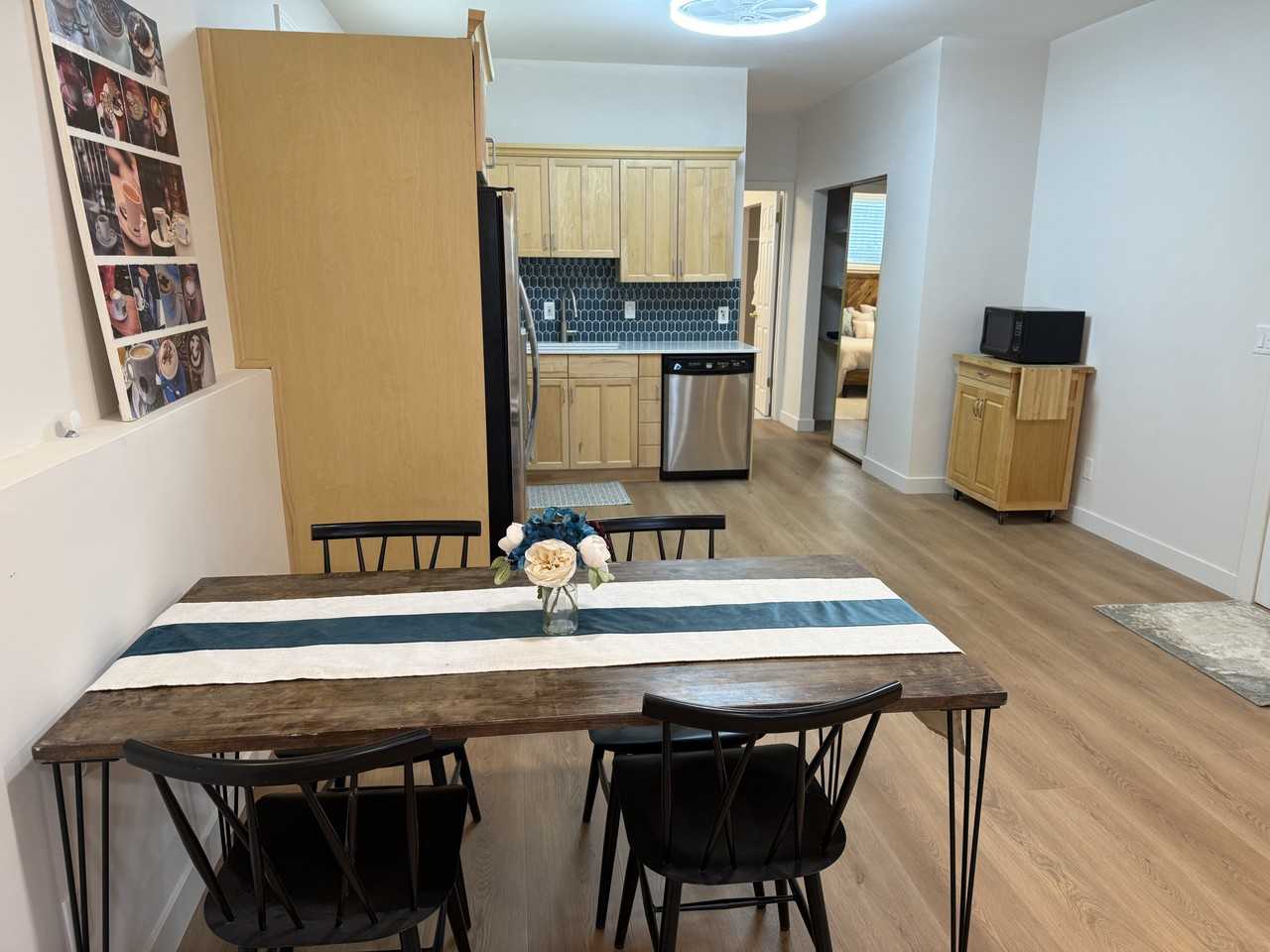944 Williamstown Ct - Photo 4 of 5