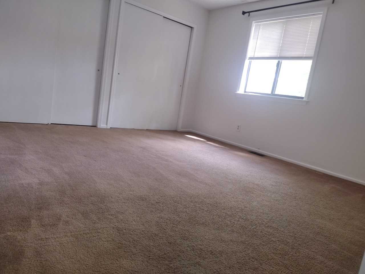33 Cottage Gate Rd #B - Photo 7 of 11