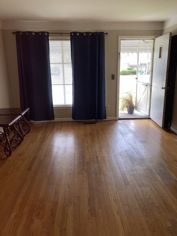 4704 Jackson St #NA - Photo 2 of 7