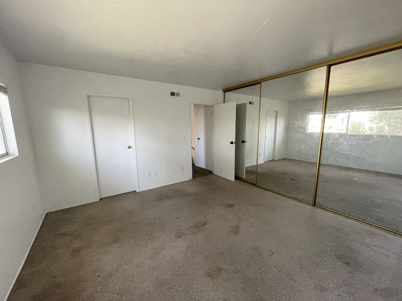 7354 Steinbeck Ave - Photo 7 of 16