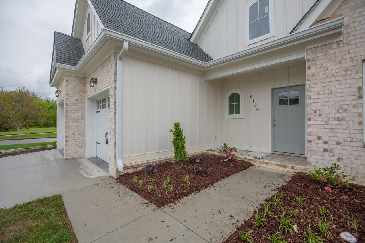 6190 Tuscany Pl - Photo 6 of 21