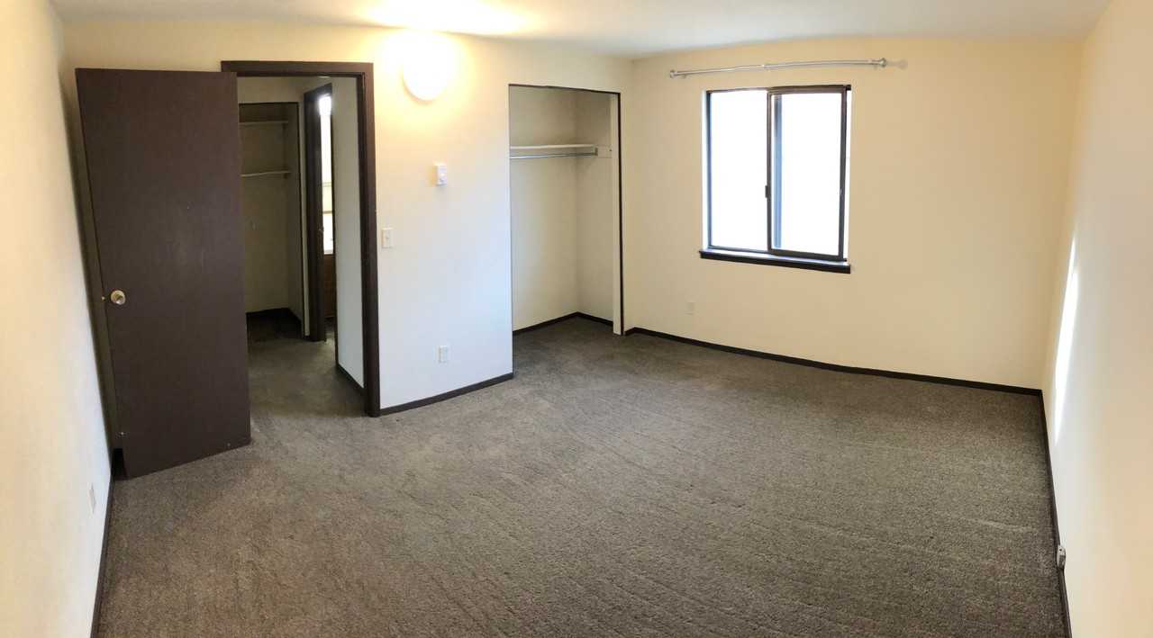 1711 Wilder Ave #1711 - Photo 6 of 10