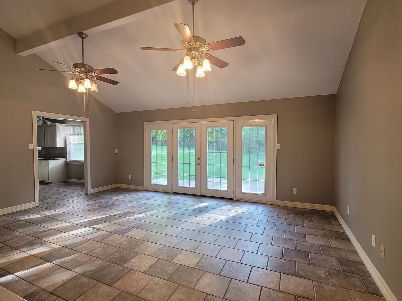 1 Briaroak Cir - Photo 7 of 11